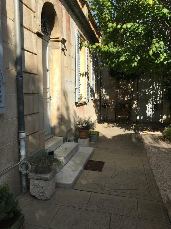 Les Passiflores Grasse Bagian luar foto